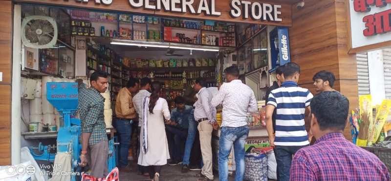 जनरल स्टोर में चोरों का धावा, एक लाख 15 हजार की चोरी,जनरल स्टोर में चोरों का धावा, एक लाख 15 हजार की चोरी