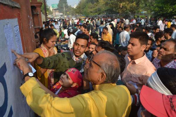 नकल रोकने के लिए हर तरह से चेकिंग