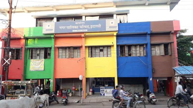 The salary will be deducted those employees updown, krashi upaj mandi, nagar palika, itarsi