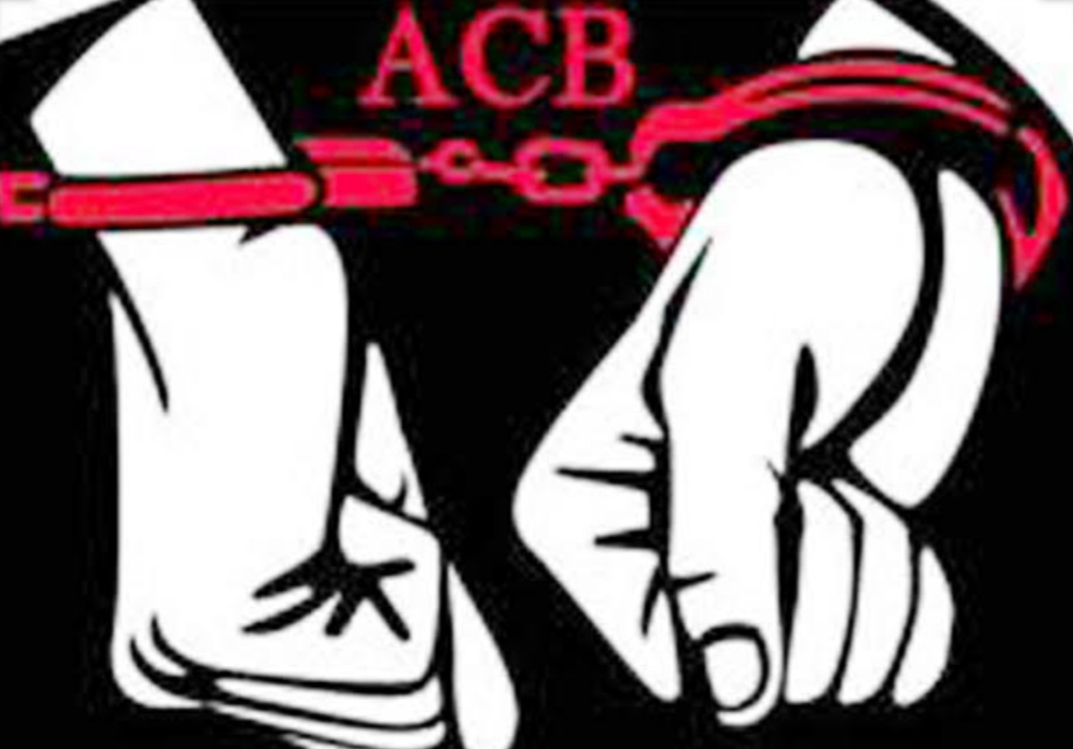 ACB arrested 6 in embezzlement, 3 In Jaipur