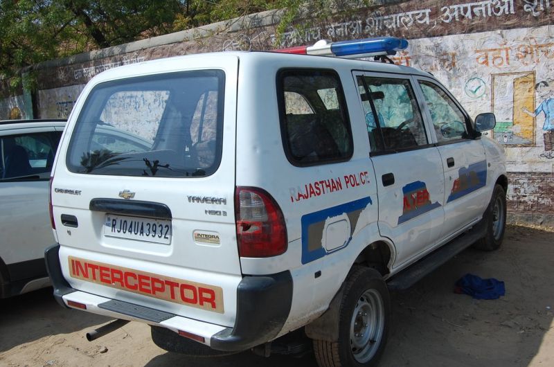 बिना पीयूसी और फिटनेस के सड़कों पर दौड़ रही परिवहन व पुलिस महकमे की पुरानी गाडिय़ां