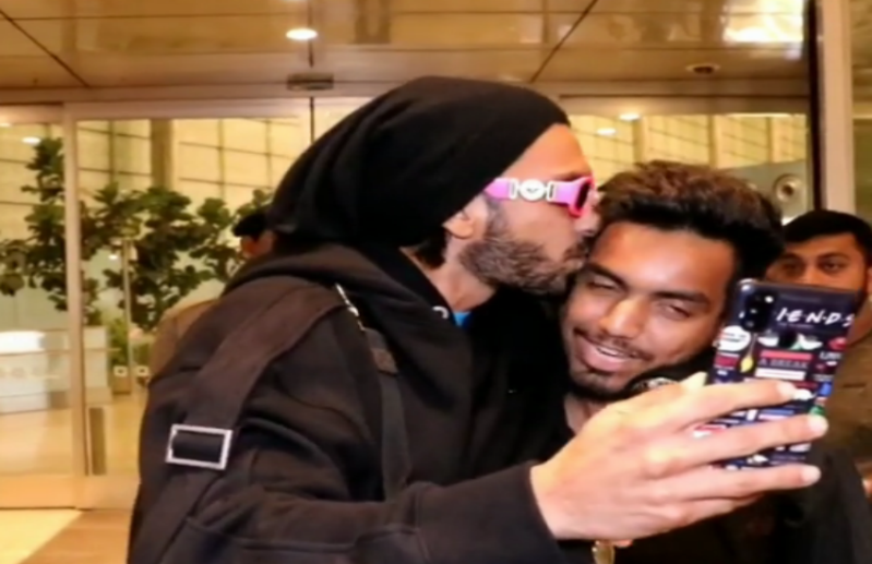 Ranveer singh celebrate photograph birthday