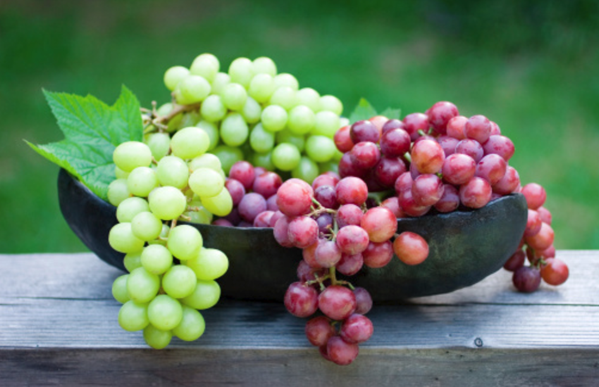 Know Amazing Health Benefits of Eating Grapes