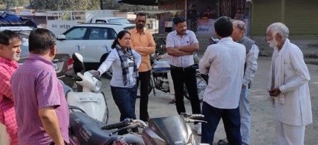 Discussion with citizens for cleanliness of the surrounding environment and campus