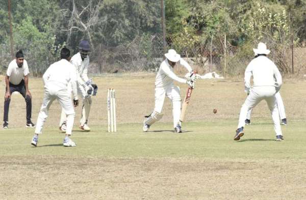 विवि की टीम को 100 रन से हराकर स्कूल शिक्षा ने किया गौर टूर्नामेंट पर कब्जा