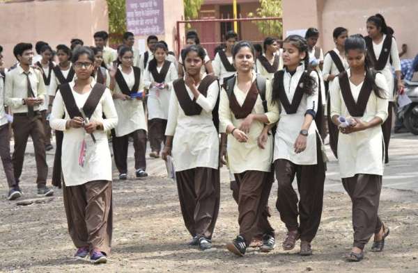 112 केंद्रो पर हुआ अंग्रेजी का पेपर, नहीं पहुंचे 538 विद्यार्थी