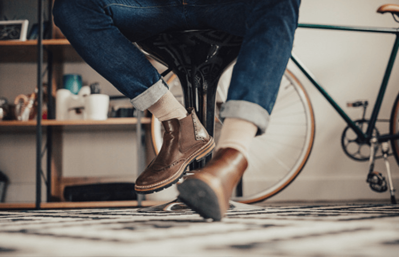 Restless Legs Syndrome: Causes, Symptoms and Treatment