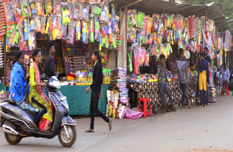 होली पर 500 साल बाद बना विशेष संयोग, गजकेसरी योग में खेली जाएगी होली