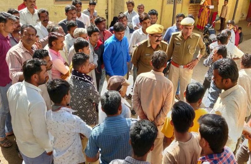 laborer went to get truck empty, death due to pressing