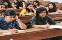 जेईई एडवांस्ड-2020: लड़कियों के लिए आईआईटीयन बनने की राह और आसान