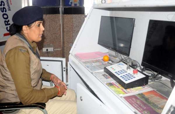 Outstanding work in traffic operations,,, crime control,,,,, on Women's Day ,,,, 12 women policemen honored