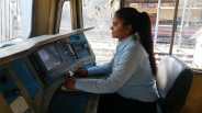 Women's Day : ट्रेन तो क्या महिलाएं उड़ा रही हैं प्लेन