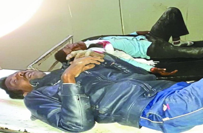 six people injured in road accident at datia