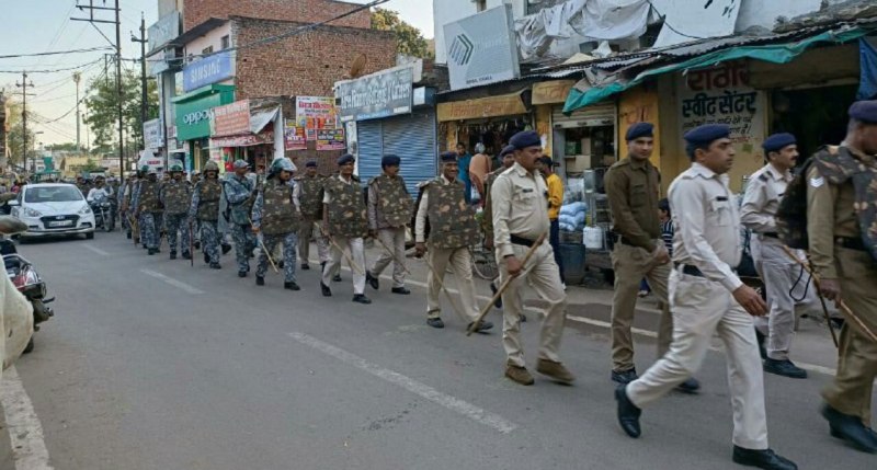 होली पर सुरक्षा... संवेदनशील क्षेत्रों में पुलिस की निगरानी