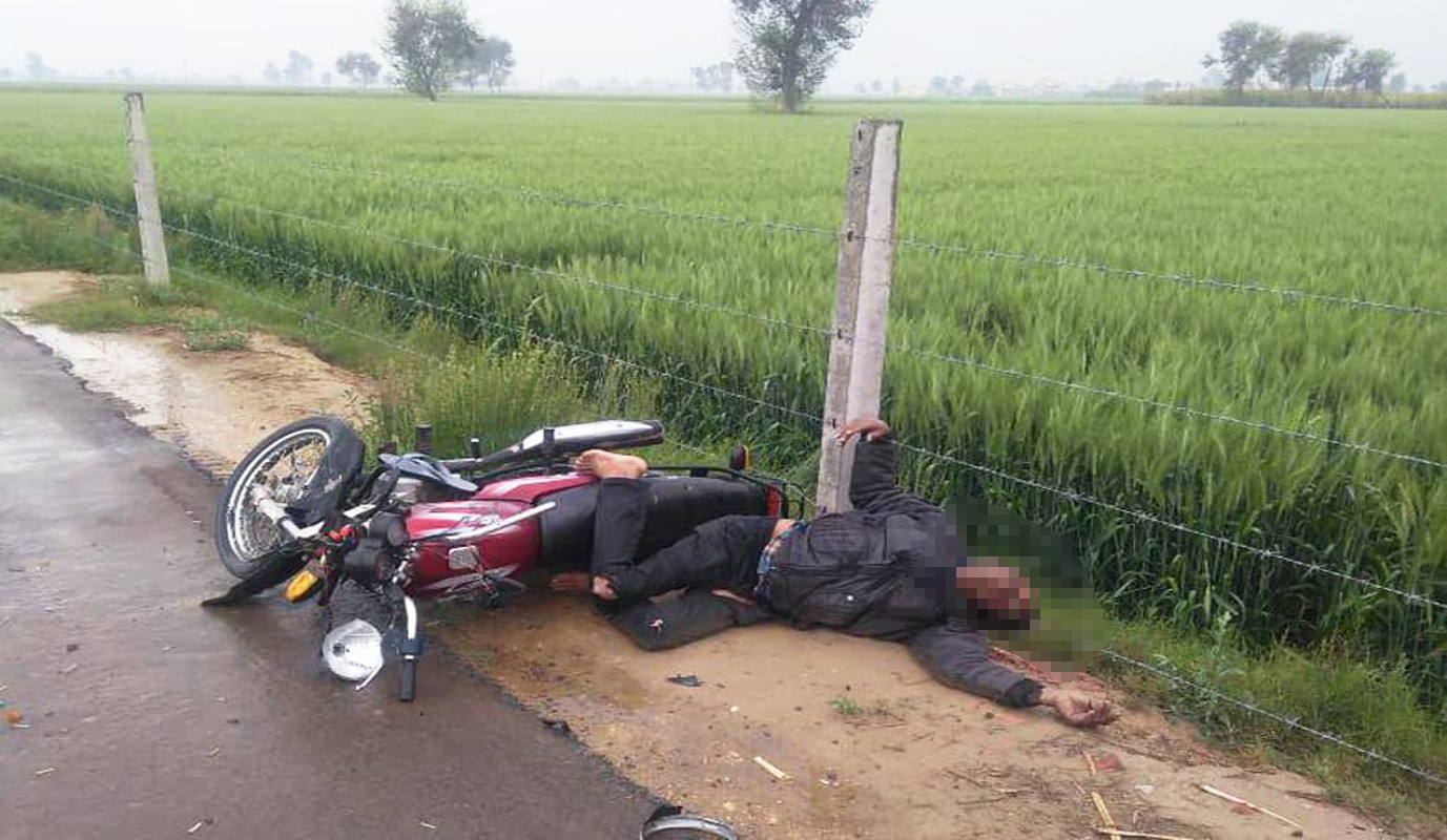 अज्ञात वाहन की टक्कर से बाइक सवार की मौत