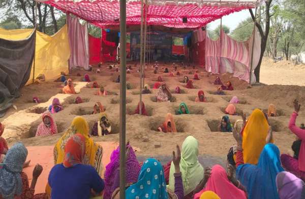 jameen samadhi satyagraha