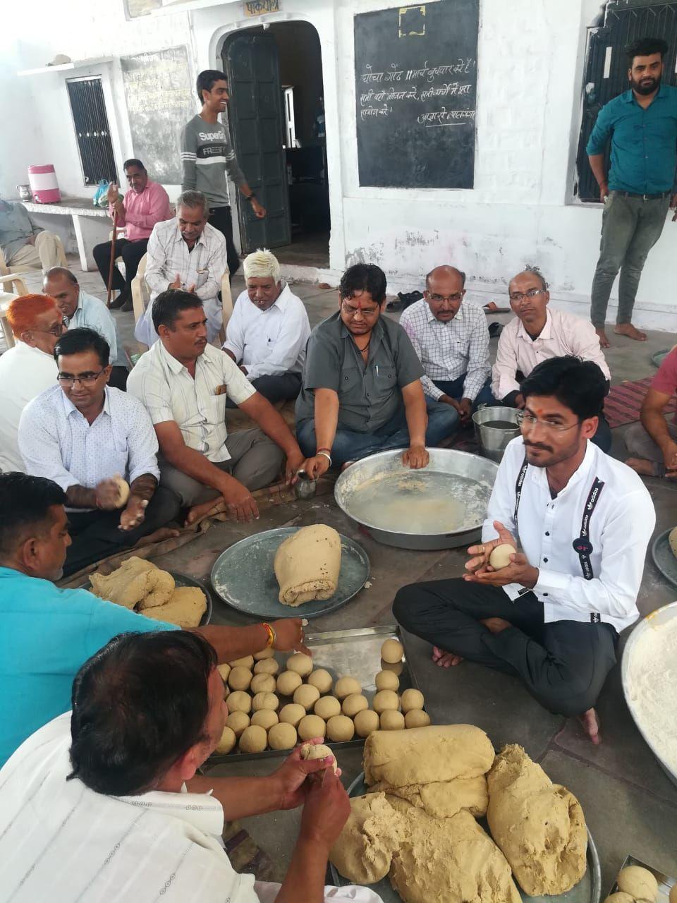 घर से लाते आटा-दाल तब होती घौंचा गोठ, कैसे पढि़ए पूरा समाचार