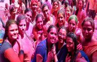 आज बिरज में होली रे रसिया...