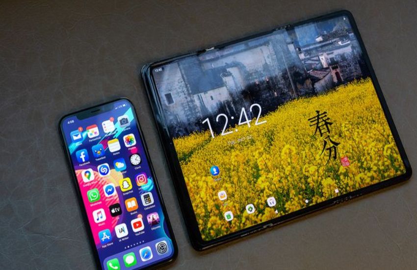 TCL New Foldable Phone Folds Twice Check features
