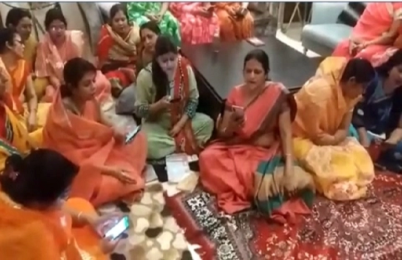 सोशल मीडिया पर वायरल कोरोना वायरस को भगाने का यह भजन, 1.2 मिलियन यूजर्स ने देखा