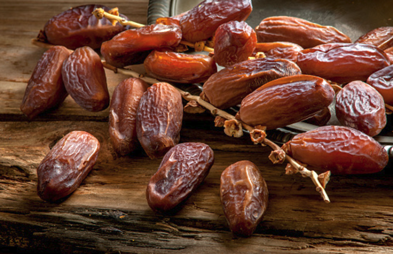 Drink Date Palm With Milk And Get Strong Muscles