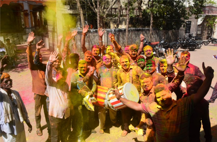 Colorful Holi and Dance at Rangpanchami