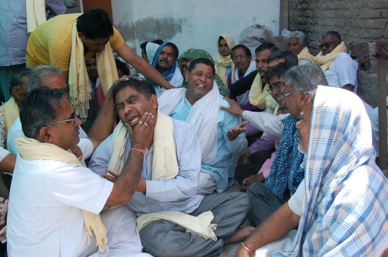 हादसे में 11 की मौत, तीन परिवार उजड़े, एक साथ उठी अर्थियां