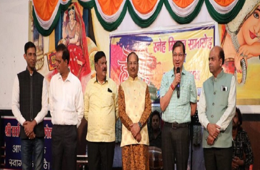 आर्थिक मंदी और अब कोरोना वायरस की चपेट में व्यापार,सर्राफा बोर्ड के फागोत्सव में जानिए क्या बोले व्यापारी