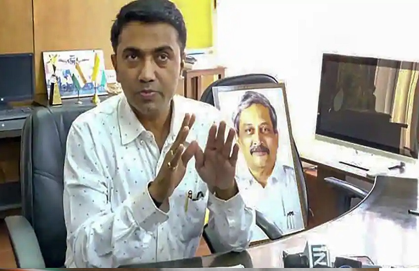 कांग्रेस का गोवा के मुख्यमंत्री सावंत पर बड़ा आरोप, चुनावी फायदे के लिए कर रहे कोरोना का उपयोग