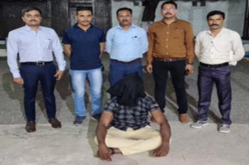 Ahmedabad News पान-तम्बाकू के पैसे मांगने पर दुकानदार को उतारा मौत के घाट