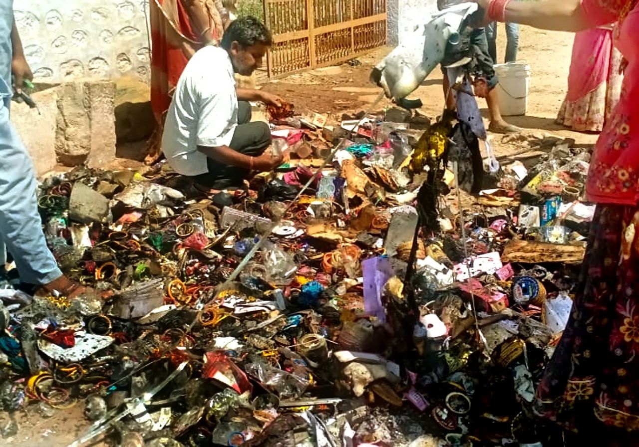 Beauty cosmetics destroyed by fire in a moving vehicle