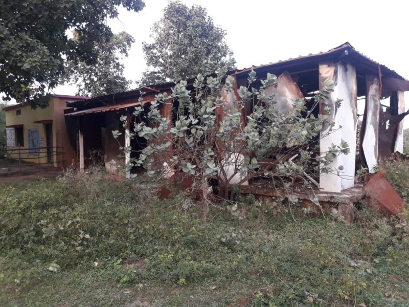 जलने के बाद नहीं बना उपस्वास्थ्य केंद्र