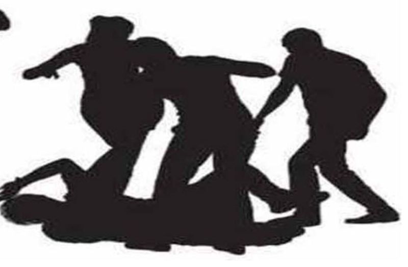 कहासुनी के बाद चालक से मारपीट कर रुपए लूटे