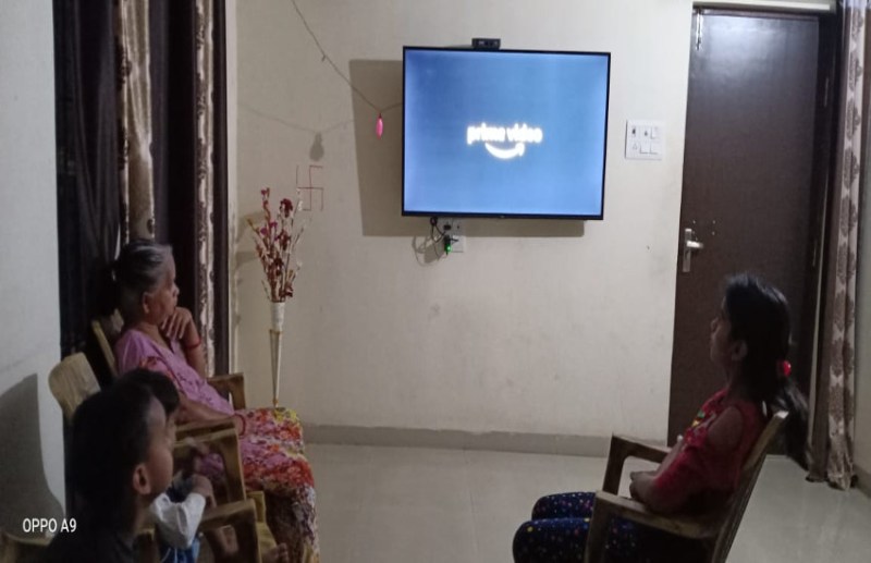 शहर में आयोजन, मॉल व सिनेमा बंद होने से नेटफ्लिक्स व यू-ट्यूब बना मनोरंजन का सहारा