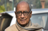दिग्विजय सिंह को कर्नाटक हाई कोर्ट से झटका, बागी विधायकों से मुलाकात की मांग वाली याचिका खारिज