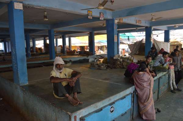 Hawkers Zone at Damoh Kachora Shopping Center