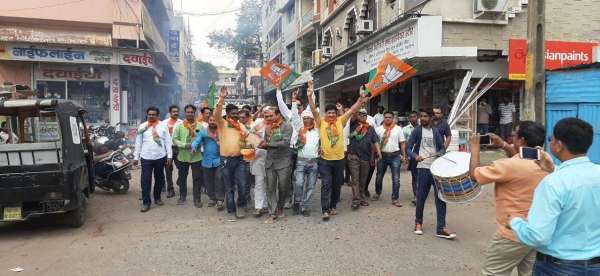 CM Kamal Nath resigns