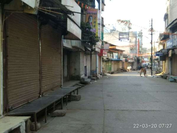 Janta curfew: शहर में पसरा सन्नाटा- देखें लाइव फोटो