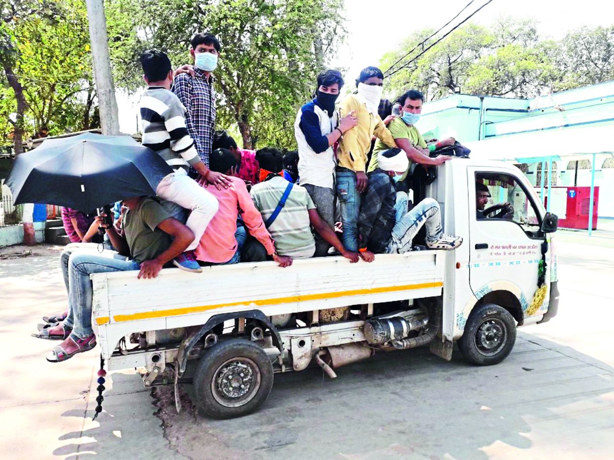 अहमदाबाद-गोरखपुर से आए 107 राहगीरों की कराई स्क्रीनिंग, घरों में ही रहेंगे आइसोलेट