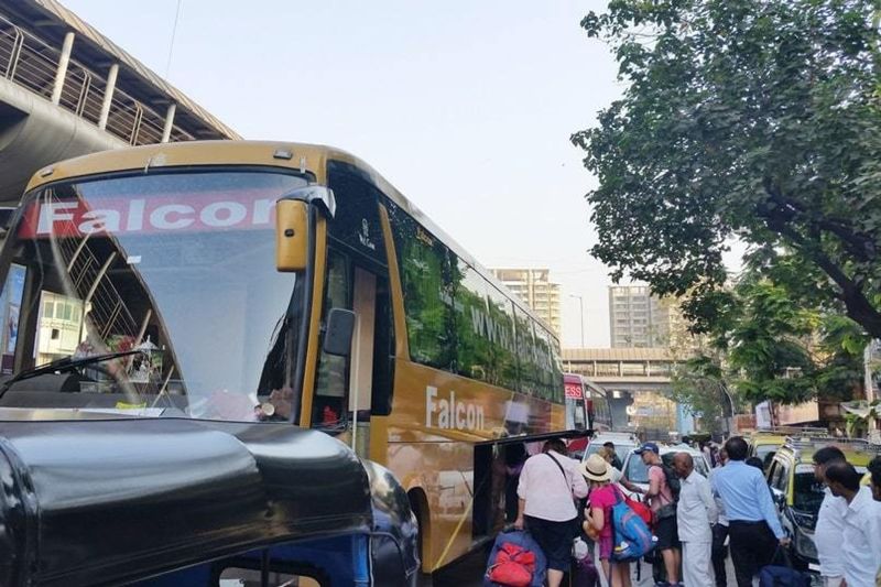 मुम्बई से आए हजारों लोग सीधे गांव पहुंचे, अब गांवों में स्क्रीनिंग