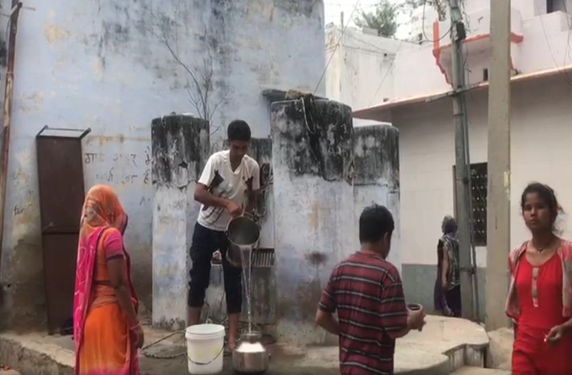 Drinking water crisis : एक तरफ कोरोना तो दूसरी तरफ पानी कारोना