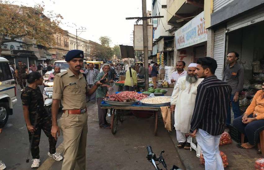 Ahmedabad News, jamnagar news : खरीदारी के लिए उमड़े लोग