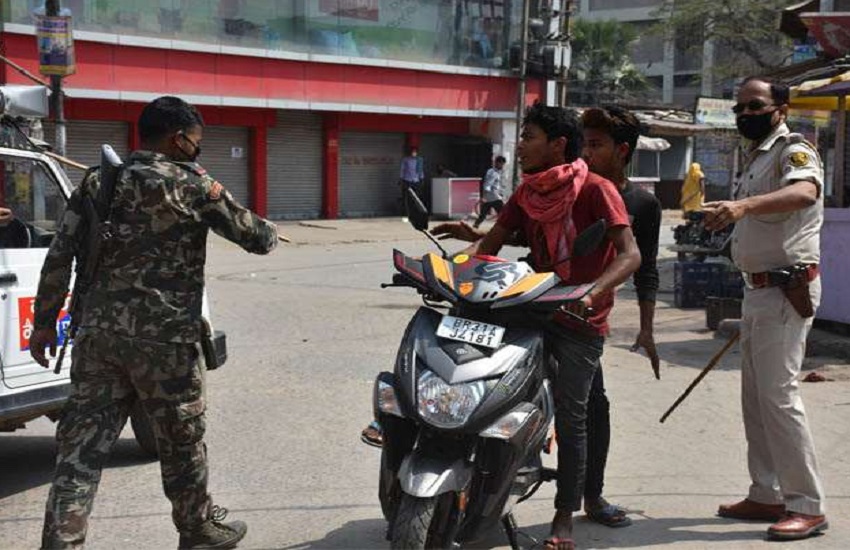 बिहार में पुलिस सख्ती के बाद दिखा लॉकडाउन का असर, दुकानें बंद, सड़कों पर पसरा सन्नाटा