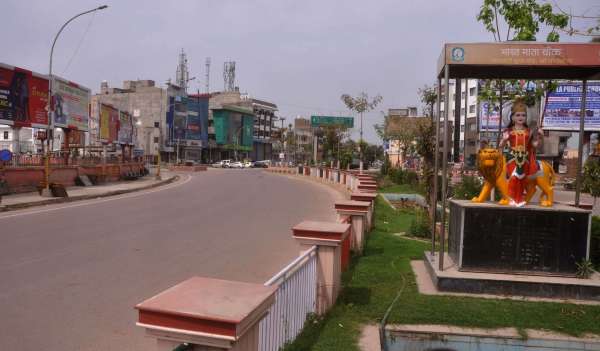 श्रीगंगानगर.लॉक डाउन में अब अधिक सख्ती, वाहनों की आवाजाही पर रोक.......देखें खास तस्वीरें