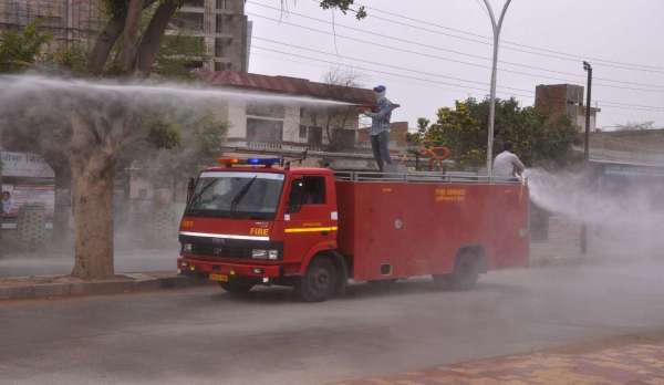 श्रीगंगानगर में लॉक डाउन, पाबंदी अधिक.......देखें खास तस्वीरें
