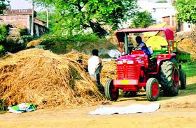 रायपुर : फसल कटाई के दौरान कोरोना वायरस के संक्रमण का खतरा, यथासंभव मशीनों का करें उपयोग