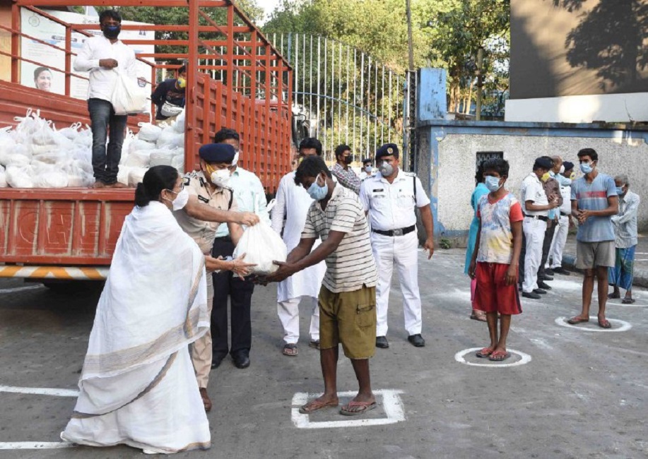 West Bengal: लॉक डाउन में ज्यादती:7-8 पुलिसकर्मियों को हटाया