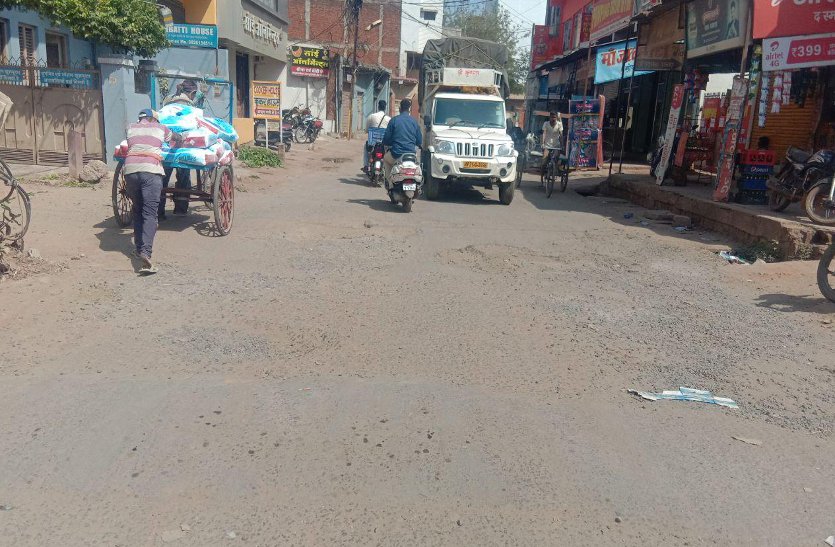Roads in Katni city deteriorate for several days