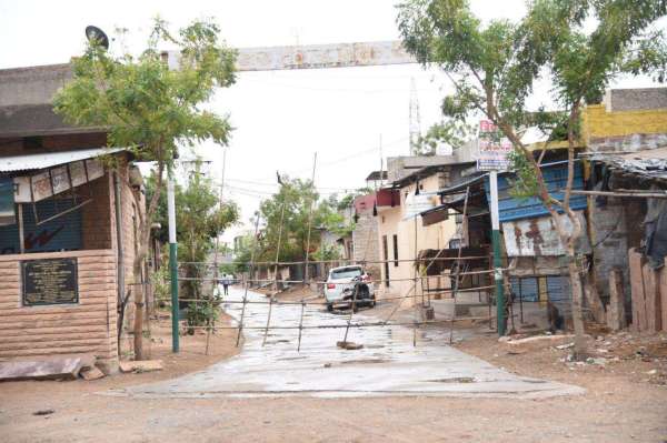 people put barricades in colonies of jodhpur during lockdown in india