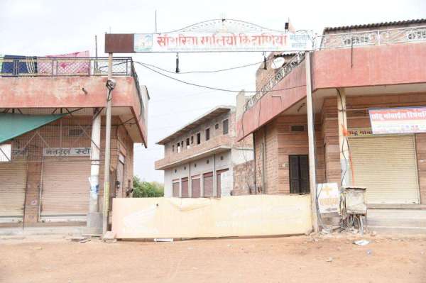 people put barricades in colonies of jodhpur during lockdown in india